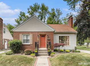 331 Rosemary St SE, Grand Rapids, MI 49507