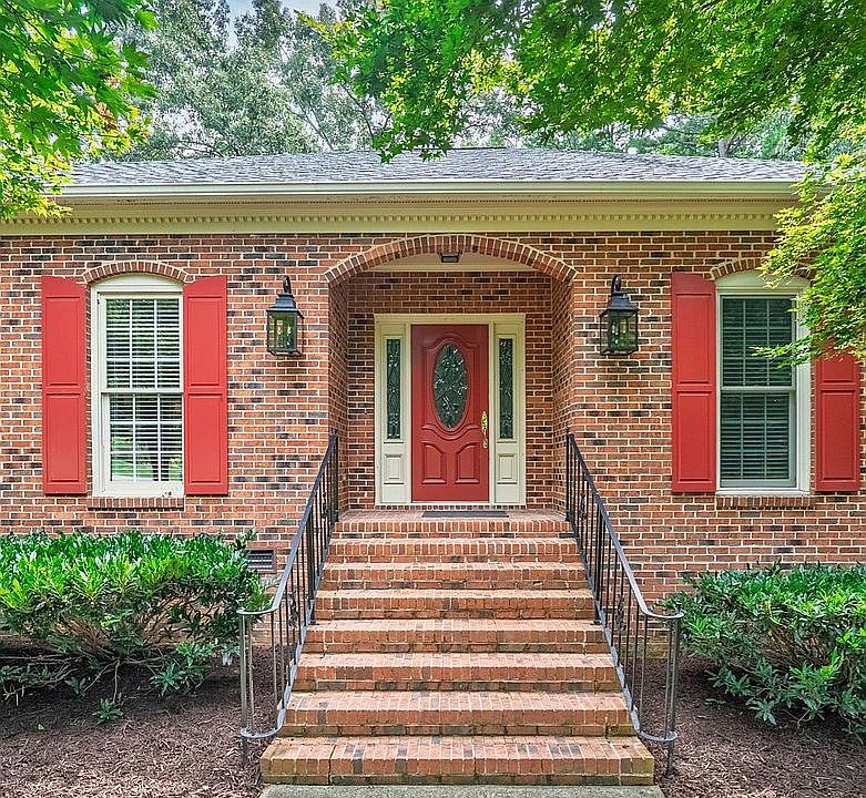 1st image of 3517 Honeysuckle Dr