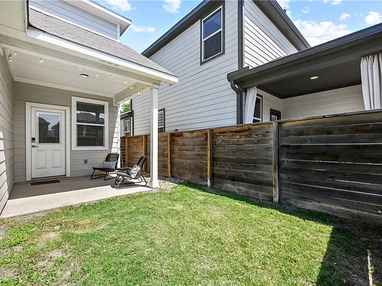 5308 Golden Canary Ln — Photo 27
