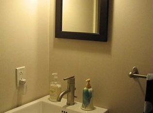 100 Delafield Dr, Lenox, MA 01240