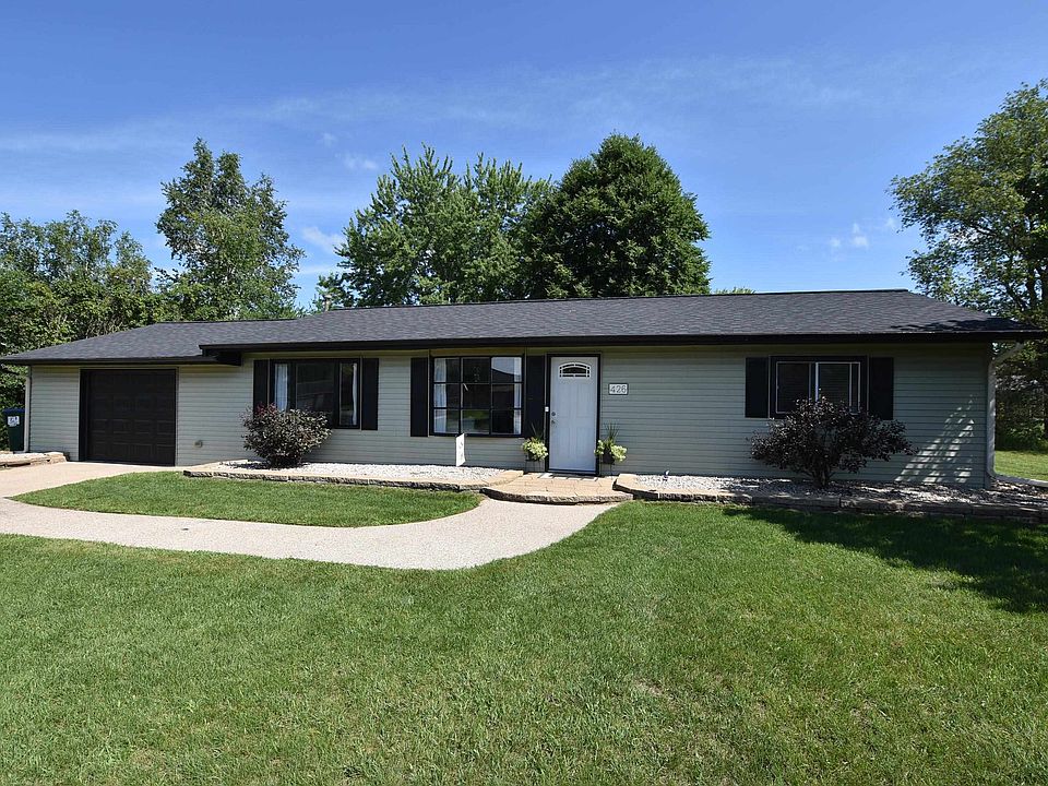 1st image of 426 E Green Meadow Dr
