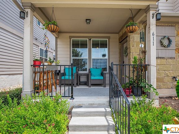 3rd image of 611 Katmai Cir