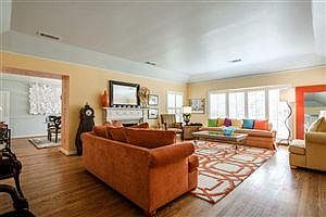 5th image of 9529 Alta Mira Dr