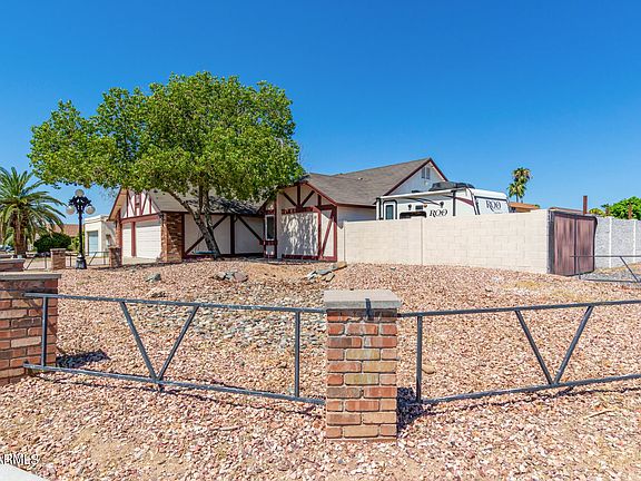 3rd image of 5504 W Desert Cove Ave