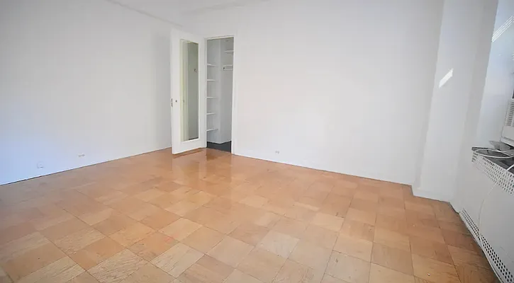 Rented by Manhattan Realty Group | media 3