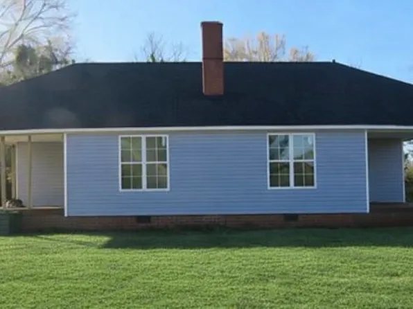 850 8th St, Winnsboro, SC