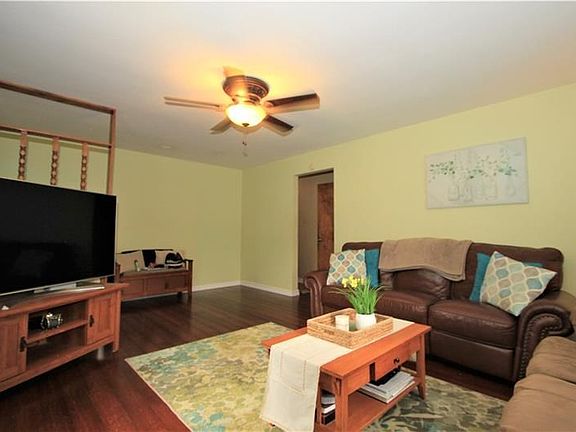 4th image of 1043 Ringgold St