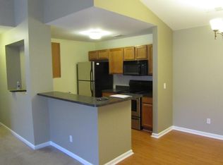 1320 Addington Ln, Ann Arbor, MI 48108