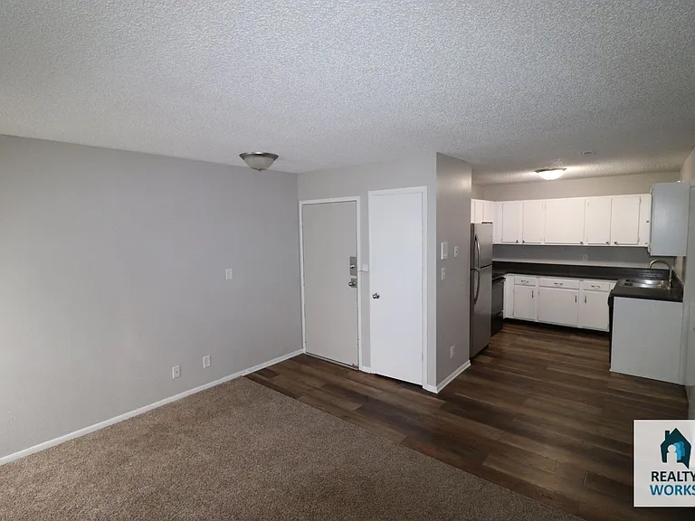2252 W Street — Photo 3