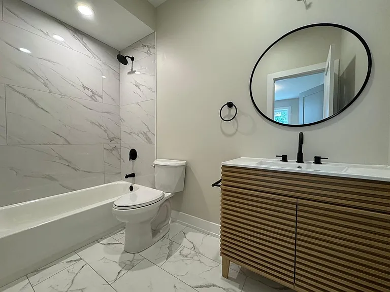 2522 W Charleston St #2 — Photo 10