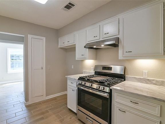 2nd image of 3015 Willing Ave