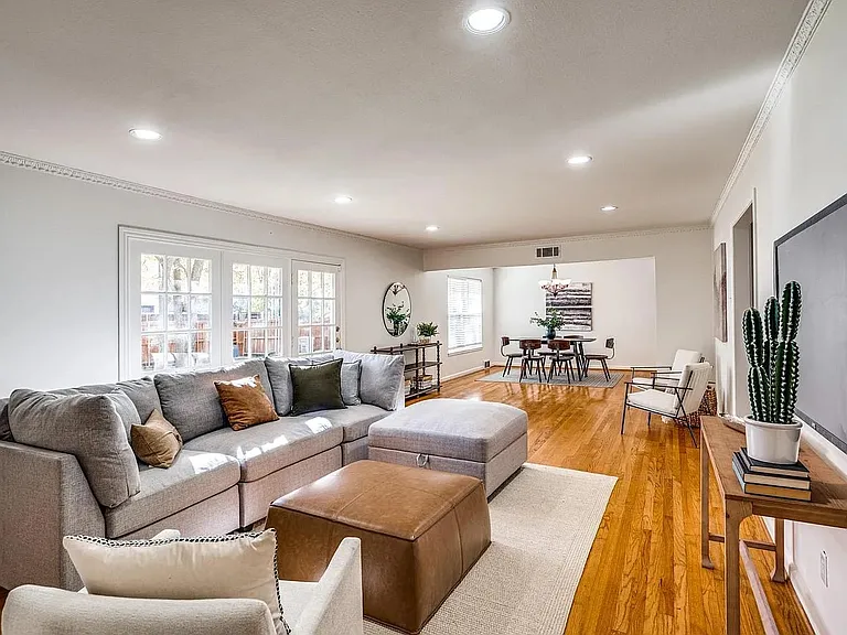 5730 Forest Ln — Photo 10