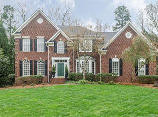 1002 Elizabeth Manor Ct, Matthews, NC 28105