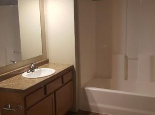 1763 Carroll St #209, Dickinson, ND 58601