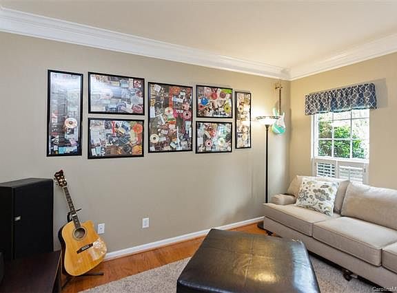 3rd image of 123 Foxtail Dr