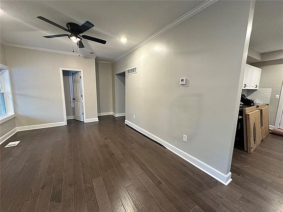 5th image of 127 S 14th St