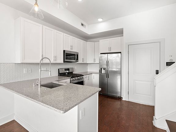 2nd image of 518 W Montgomery Ave Unit 3