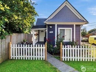 1916 Martin Luther King Jr Way, Tacoma, WA, 98405