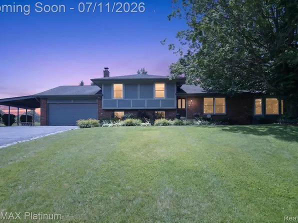13365 N Territorial Rd, Gregory, MI 48137