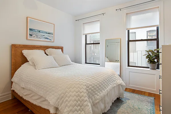 Rented by Douglas Elliman | media 18