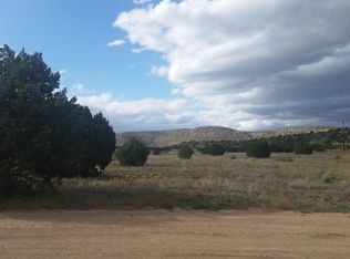 270 W Valleri Ann Rd, Paulden, AZ 86334