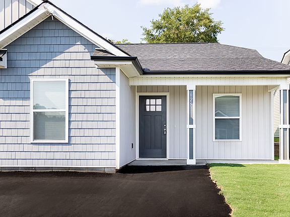 3rd image of 649 High Valley St