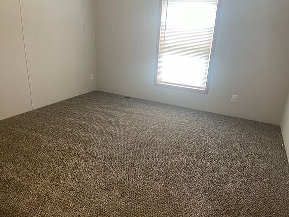 5th image of 283 Red Oak Ct #283