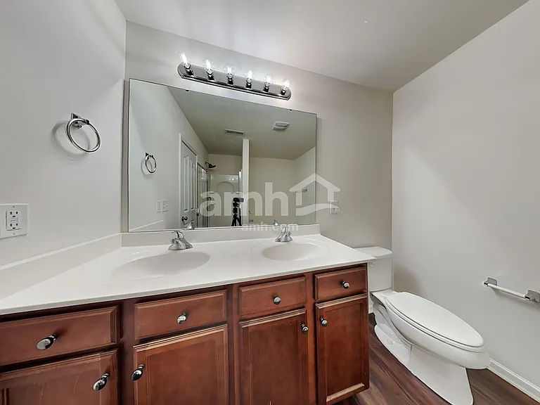 4875 Old Towne Village Cir — Photo 11