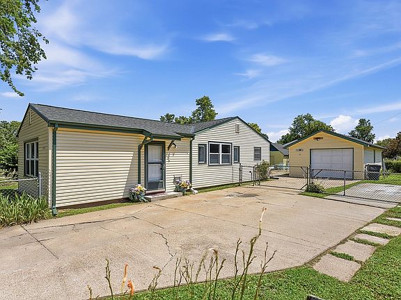 4th image of 4109 Savage St