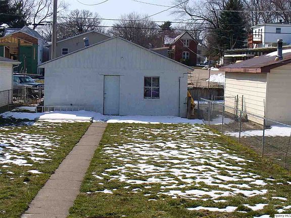 Home for Sale in Quincy, IL $54,900
