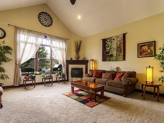 Living room, huge windows