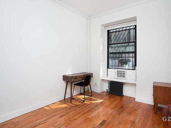 3rd image of 173 E 105th St #2