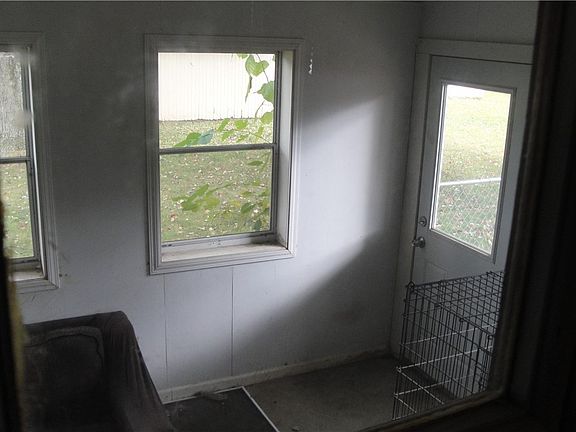 4th image of 626 Sherwood Dr