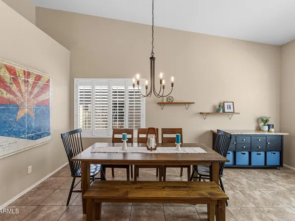 8456 W QUAIL TRACK Drive, Peoria, AZ 85383