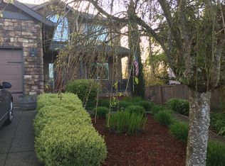 963 SW View Crest Dr, Dundee, OR 97115