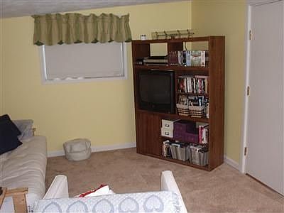 4th image of 16219 SE 9th St