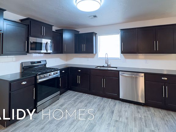 5th image of 1100 SW 70th St