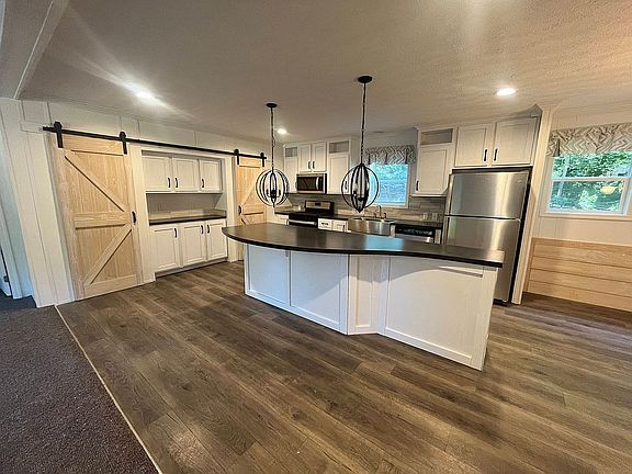 5th image of 17144 Falcon Dr