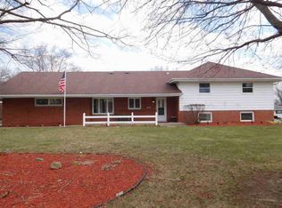 190 Beacon Dr, Belvidere, IL 61008