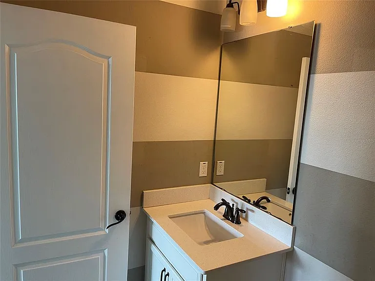 3560 Pixie Ln — Photo 45