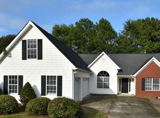 985 Harbins View Dr, Dacula, GA 30019