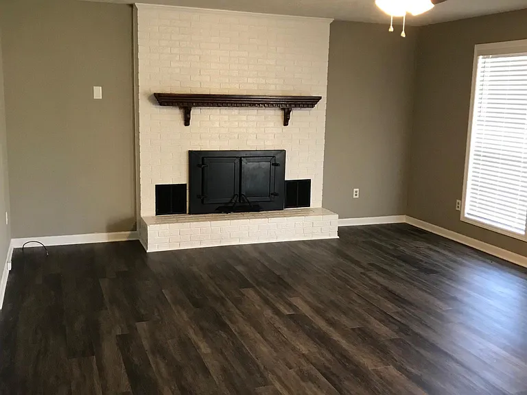 159 Hickory Hills Dr — Photo 4