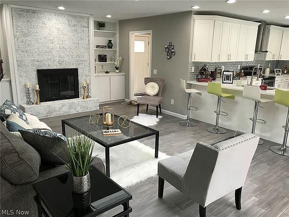 3rd image of 21622 Little Brook Way