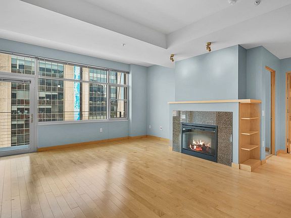 5th image of 309 W Washington Ave Unit 601