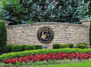 1043 Champions Cir #125, Simpsonville, KY
