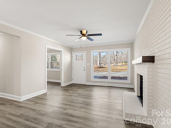 5th image of 34886 Locust Ln