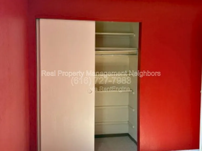 4326 Norman Dr SE — Photo 18