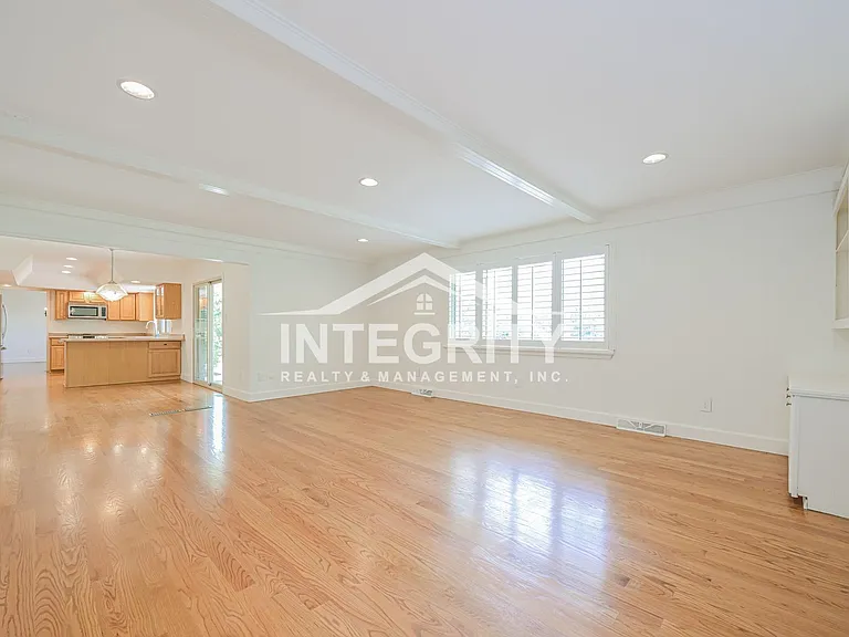 5051 W Portland Dr — Photo 18