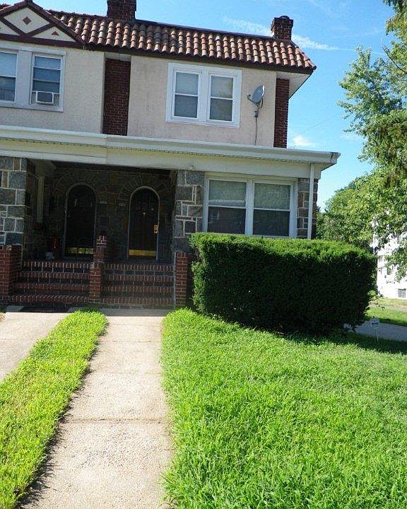 Front of townhouse