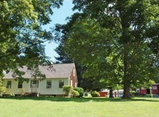 52 Ash St, West Newbury, MA 01985